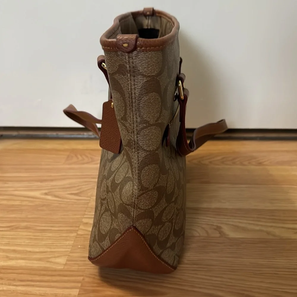 Outlet Coach medium logo tote - Picture 4 of 7